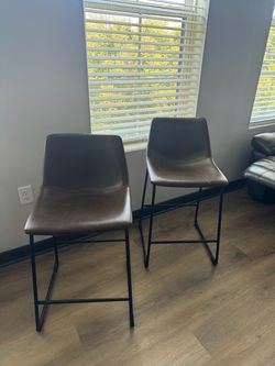 Comfortable Brown Chairs