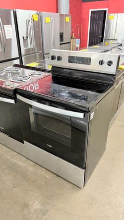 Whirlpool Electric Range with Glass Cooktop