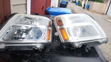 Set of use front lights for a trailblazer 2016