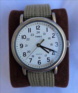 Timex Weekender 38mm Cream Dial Watch - Olive Green Nylon Strap