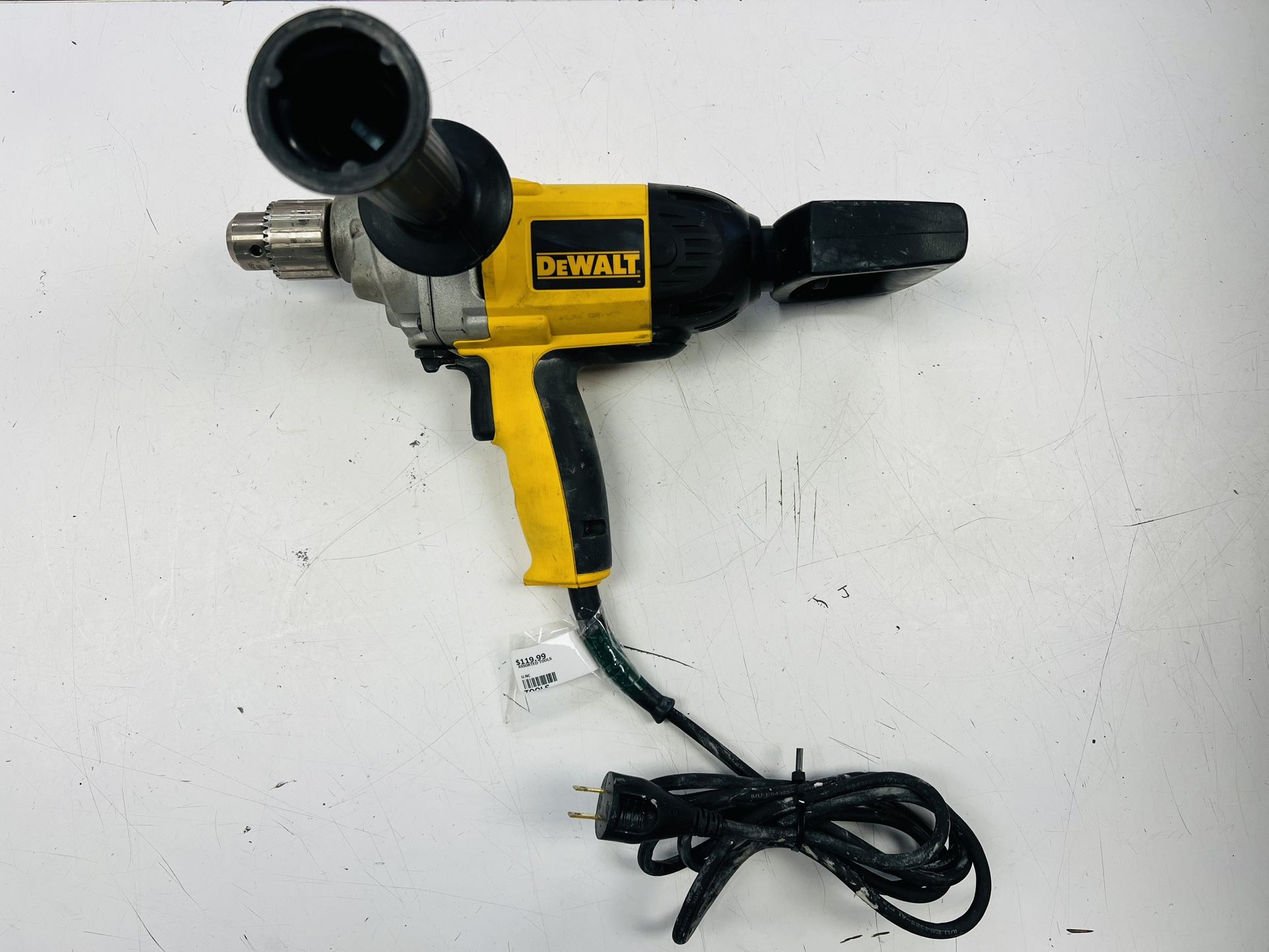 DeWalt DW130V Spade Handle Drill is a 1/2"