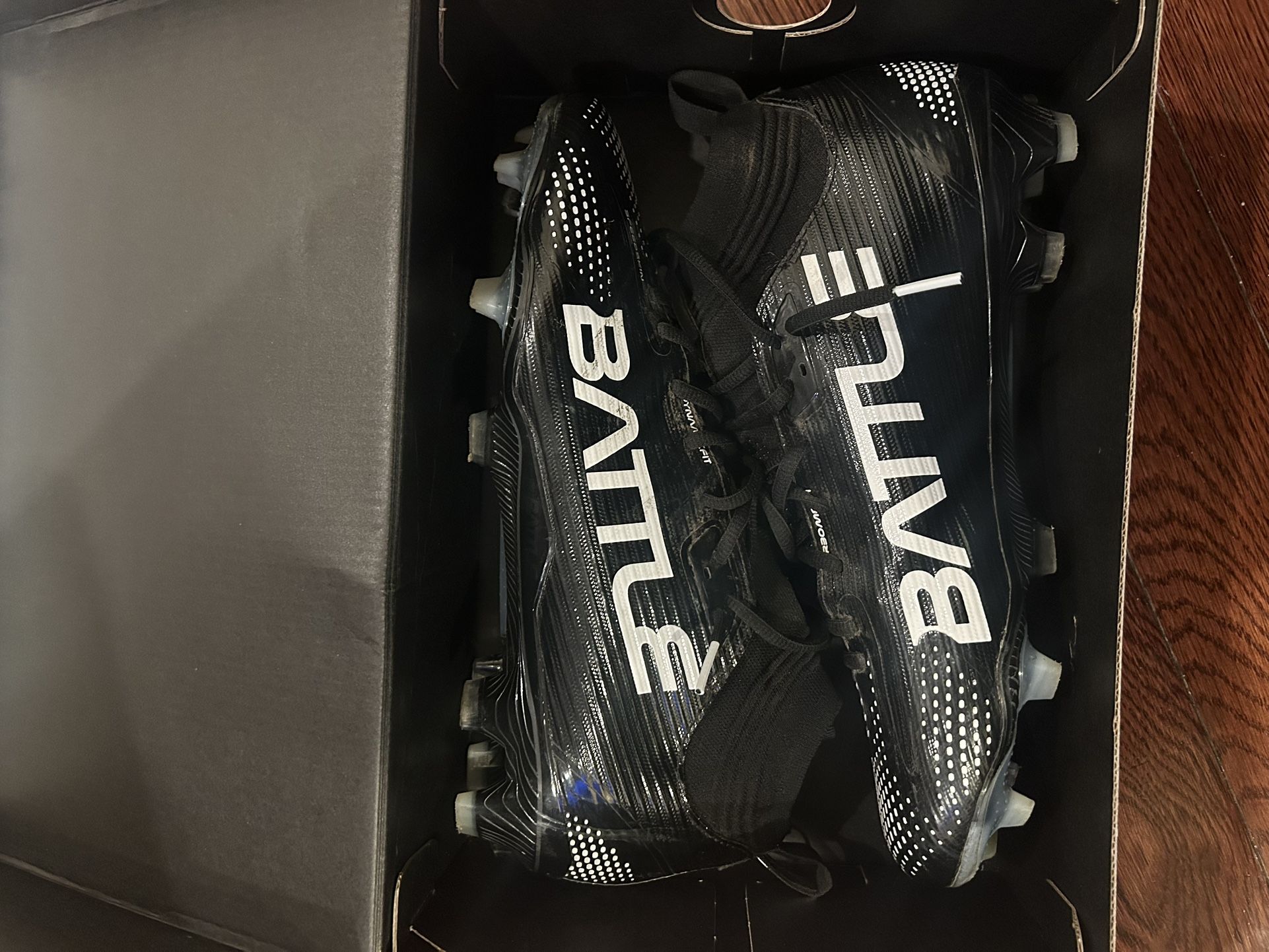 AstroFly Cleats Battle