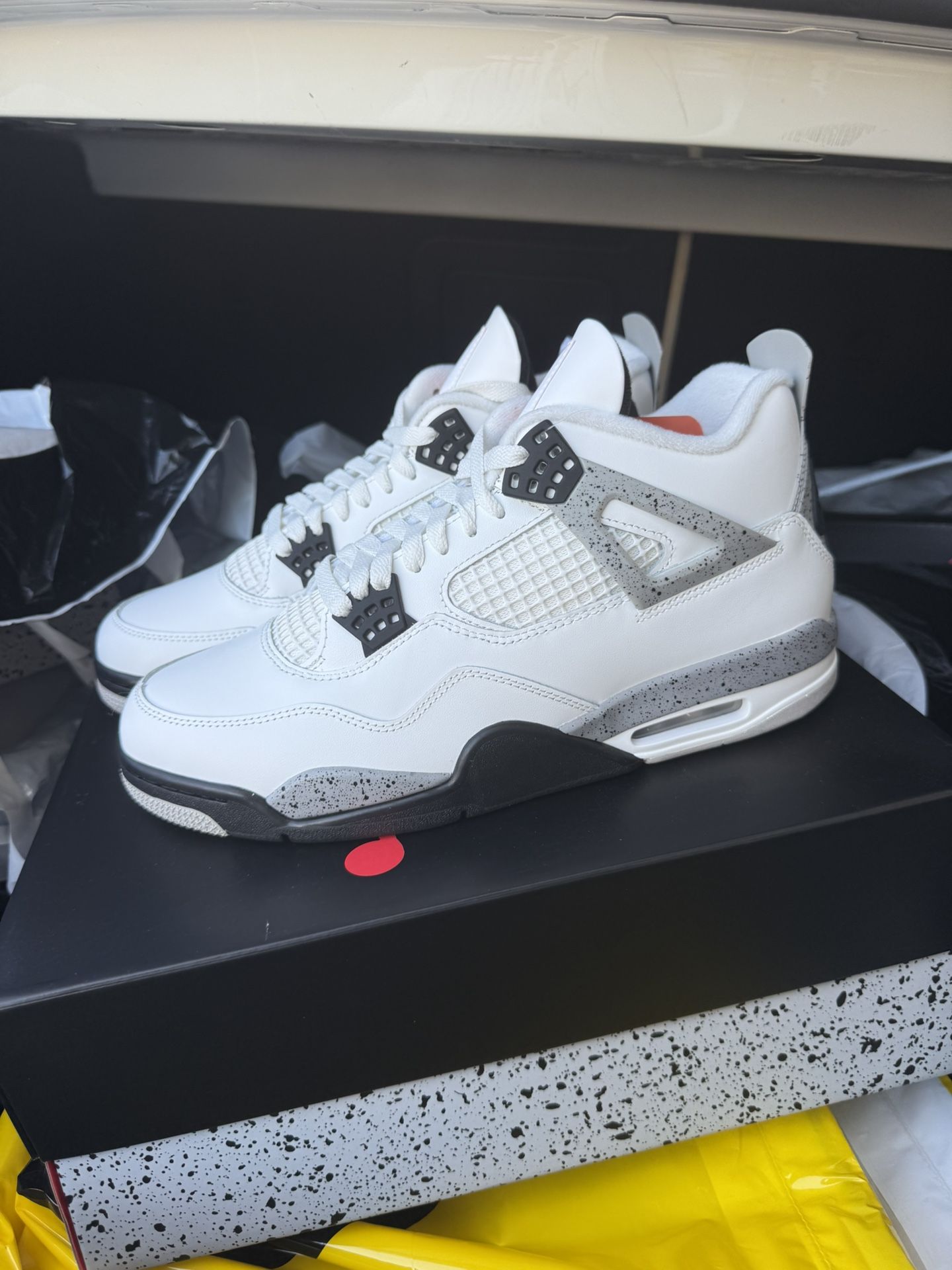 Jordan 4 White Cement