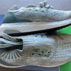 Women  adidas ultra  Boost 