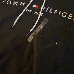 Brand New Tommy Hilfiger Pullover