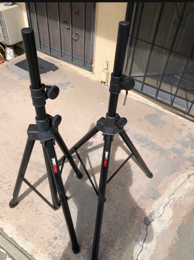 Pro Line Speaker Stands Big Size Heavy Duty And Bag. 80 % Good Condition $80