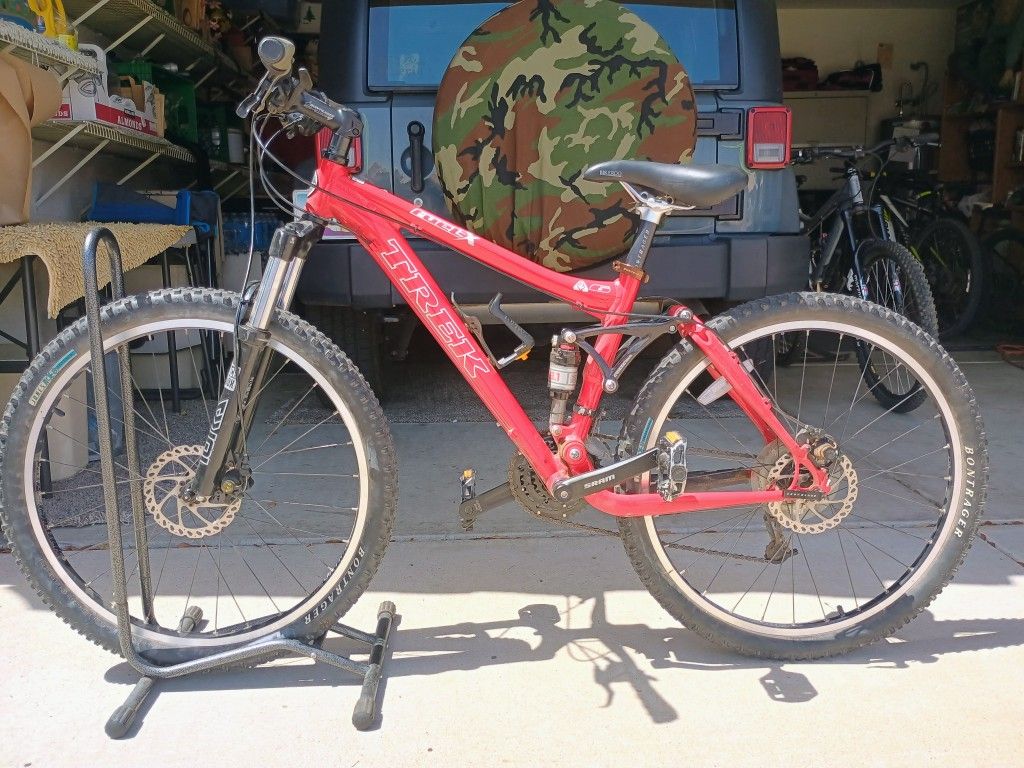 Trek Fuel EX 6 Mountain Bike 