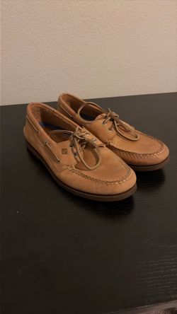 Sperry’s leather boat shoes size 10