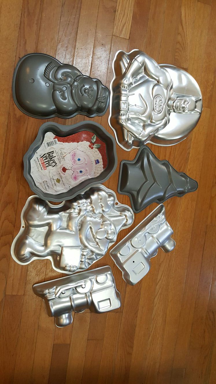 cake pans new all for this price