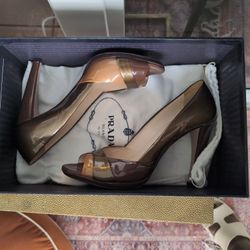 Vintage Prada Neutral Pump Size 9