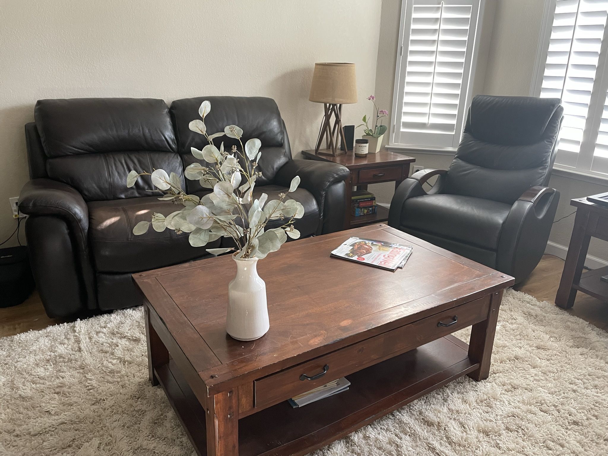 Leather Reclining Living room Set $400