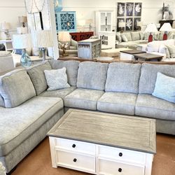 New Ashley Sectional 🔥🔥 NO WAIT!!