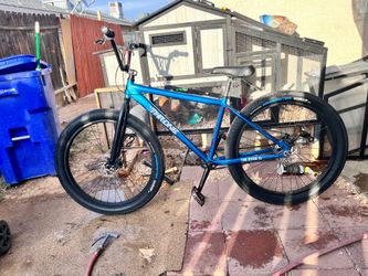 Throne XL 27.5