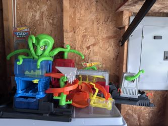 Hot Wheels Octopus Car Wash