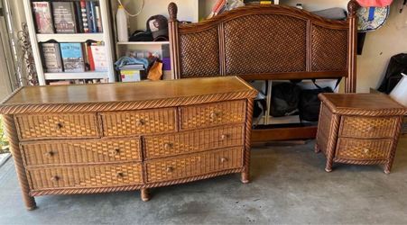 Rattan Queen Bedroom Set