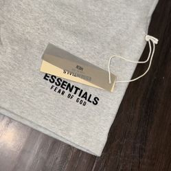 ESSENTIAL SHORTS