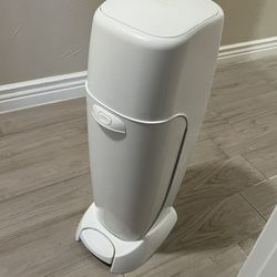 Playtex Genie Diaper Pail