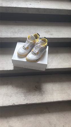 Air Jordan 4 White Yellow Sneakers