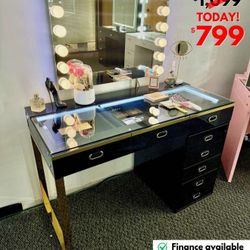 Luxury Bluetooth Make Up Vanity