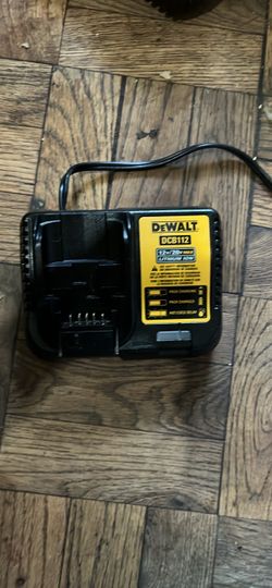 DeWalt DCB112 12V/20V Lithium Ion Battery Charger
