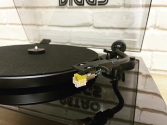 RT80 Classic High Fidelity Vinyl Turntable, Fluance