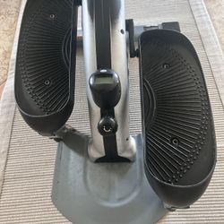 Compact Seated Elliptical 