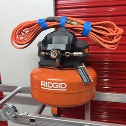 RIDGID 6-Gallon compressor / Includes Hose