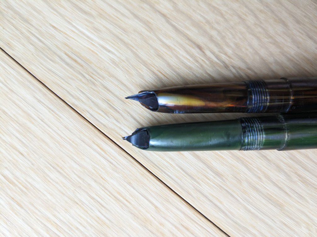 Set of 2 Fountain Pen, Ink Pen (Baronet Super Brand). Vintage 80's Collectible. Old Classic! Green & Brown. Model Unknown. 