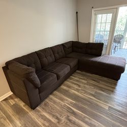 Large Sectional With Pull Out Bed 