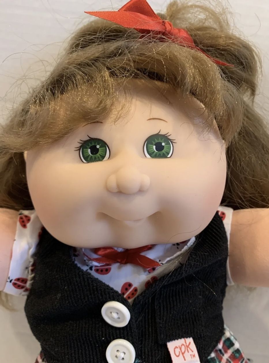 Cabbage Patch Kids First Edition Doll with Green Eyes by Mattel 1995