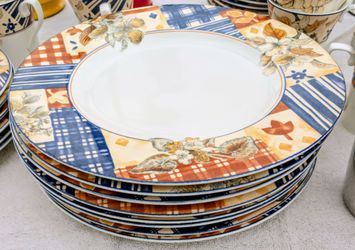 Discontinued Set of  38 Mikasa Ultima+ Super Strong HK703 Country Circle Dinnerware  Pieces