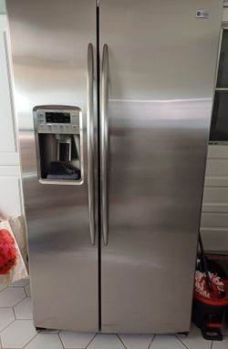GE side by side refrigerator stainless steel