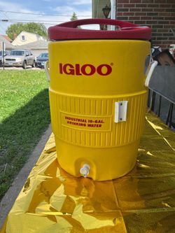 IGLOO 10 gal. Beverage Cooler