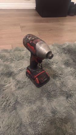 Milwaukee Impact Driver With 1.5 Battery