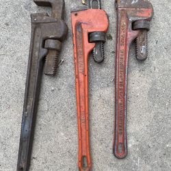 Tools pipe wrench