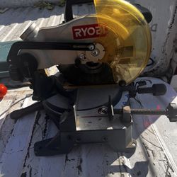 RYOBI Table Saw