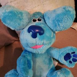Blues Clues Peek A Boo Interactive Plush Dog$10,Simba $9
