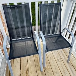2 Outdoor Patio Chairs