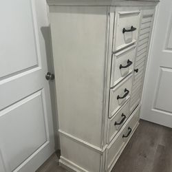 Chest Drawer 