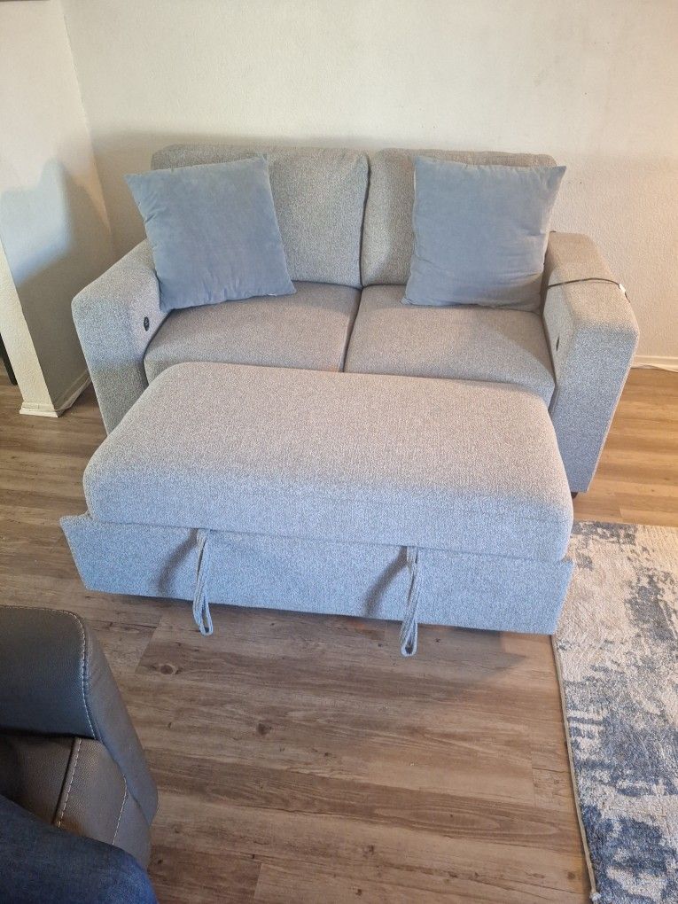 Full Size Sleeper Sofa W/ottoman