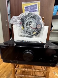 Yamaha TSR-700 7.2-Ch Receiver + Polk CS10 Center Speaker + Polk RC80i In-Ceiling Speakers (Pair)