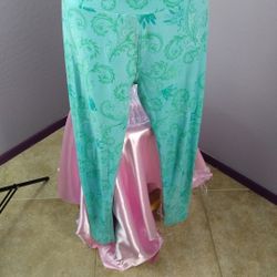 LuLaRoe one size blue patterned leggings
