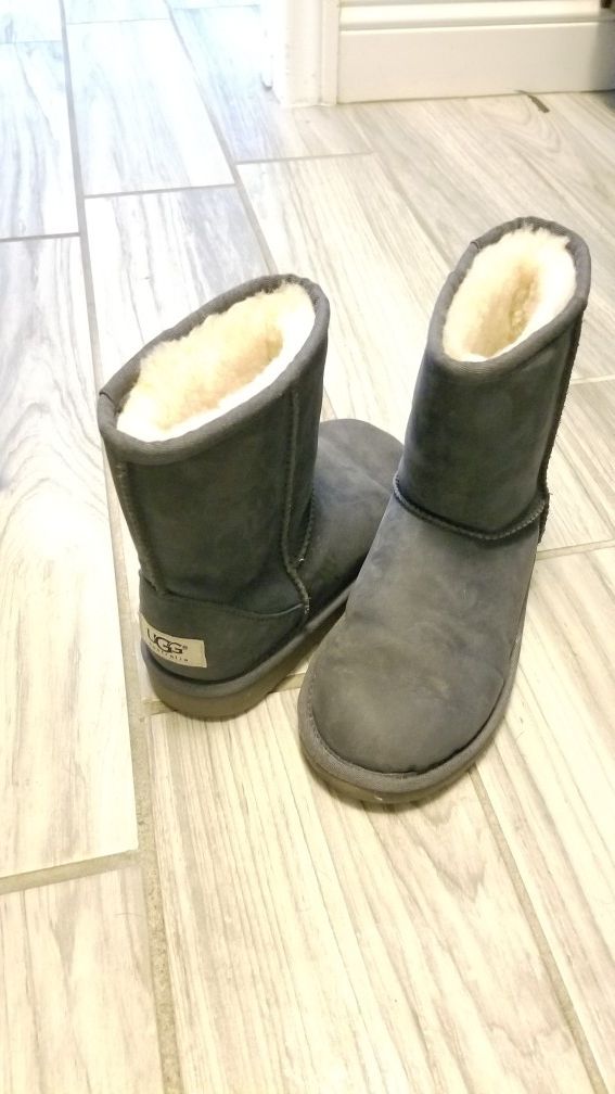 ugg boots size 1