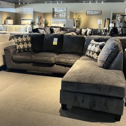 Grey 2PC Sectional
