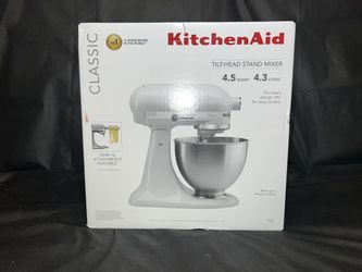 KitchenAid Classic Series K45SSWH 4.5 Quart Tilt-Head Stand Mixer - White