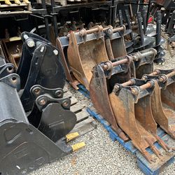 Caterpillar Backhoe Buckets