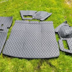 NEW 2017- 2022  AUDI Q5  CARGO LINERS TOTAL COVERAGE 
WILL ALLOW TO FIT FOR SIZE BEFORE PURCHASE 
11525 S HALSTED DUNKIN 
100$   CASH ONLY 