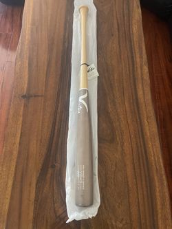 34in Victus Maple Wood Bat Pro Reserve Series