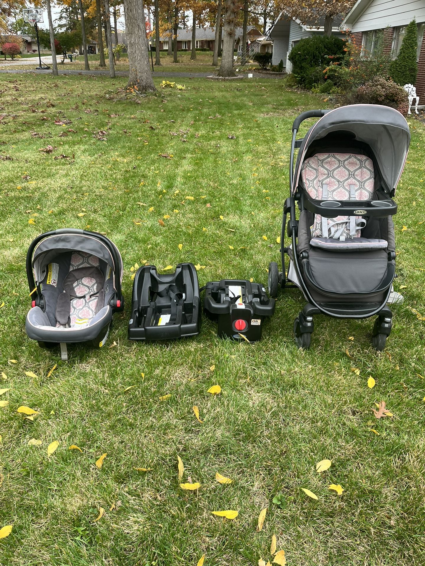 Graco MODES Stroller Infant - 24 Month Car Seat With Two Carseat Based