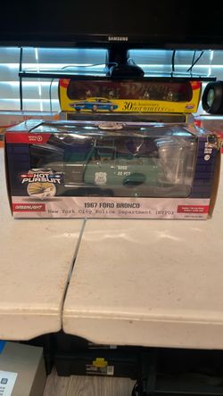 Chase Greenlight 1967 Ford Bronco